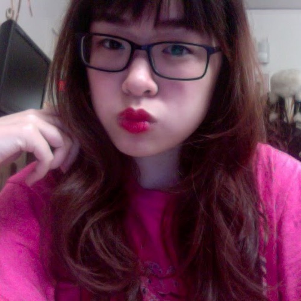 Meet your Posher, Vivi